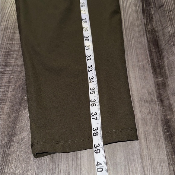 Lululemon 40 men’s ABC pants 5 pocket athletic army green casual - Picture 3 of 11